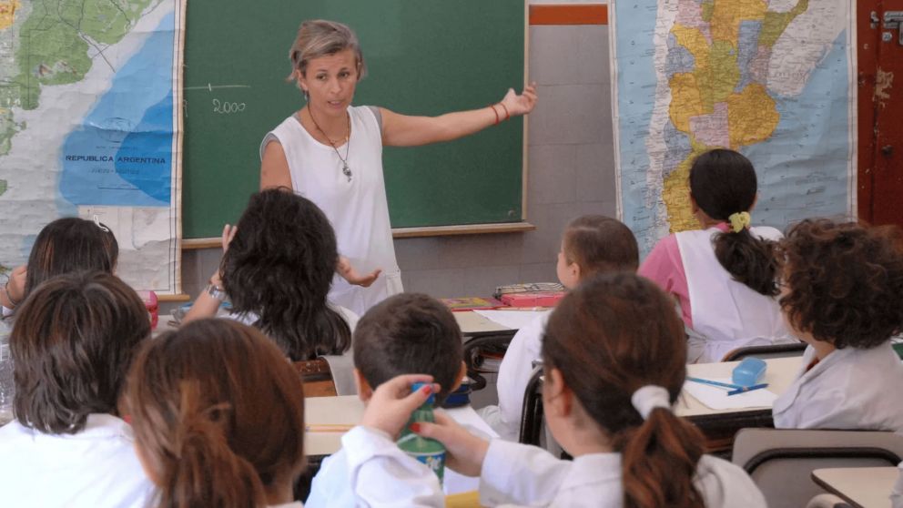 ¿Cuánto cobrará con aumento un docente estatal en marzo?