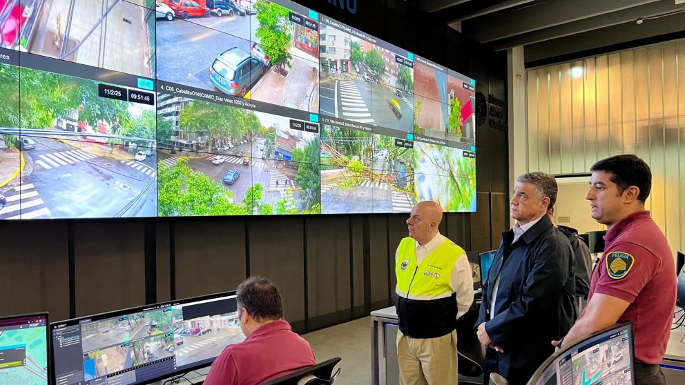 Jorge Macri supervisó el operativo por las fuertes ráfagas y lluvia en la Ciudad