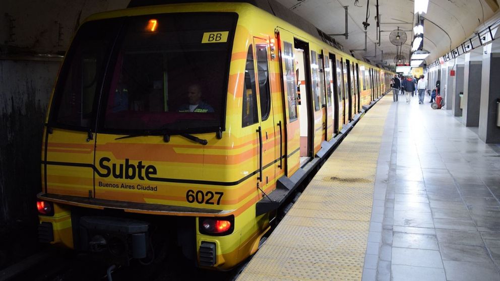 Una línea extiende sus horarios