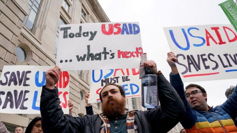 En Washington ya comenzaron distintas protestas contra los recortes