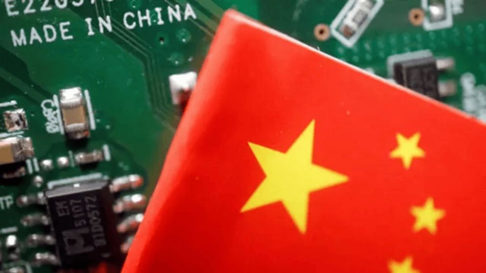 Para China, la decisión de EE.UU. "representa un ejemplo típico de unilateralidad y proteccionismo comercial"