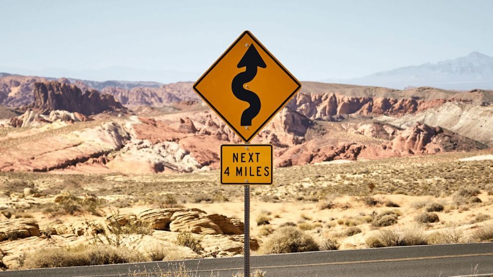 Caminos resbaladizos (Freepik)
