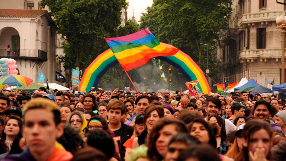 Calles cortadas durante la marcha LGBTIQ+