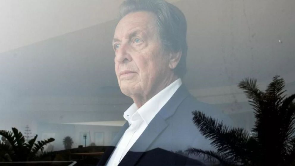 Errol Musk afirma que tiene derecho a explotar su propio apellido