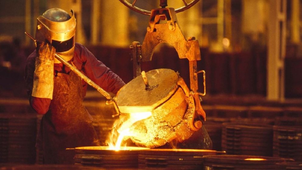 Siderurgia, la rama metalúrgica con mejor nivel salarial