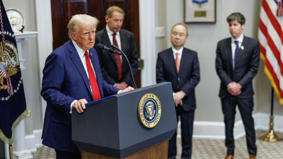 Donald Trump anunció el proyecto STARGATE