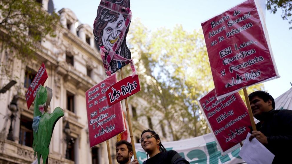 Para el gobierno de Javier Milei, la figura de femicidio en el Código Penal debería eliminarse