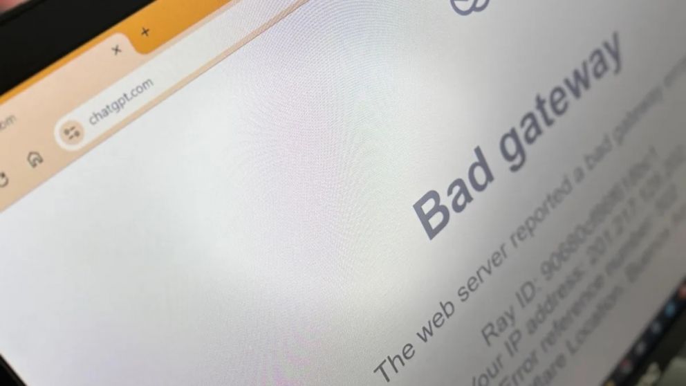 La caída a nivel mundial es la segunda que sufre ChatGPT