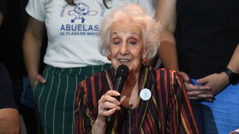 Carlotto encabezó el anuncio en la ex ESMA
