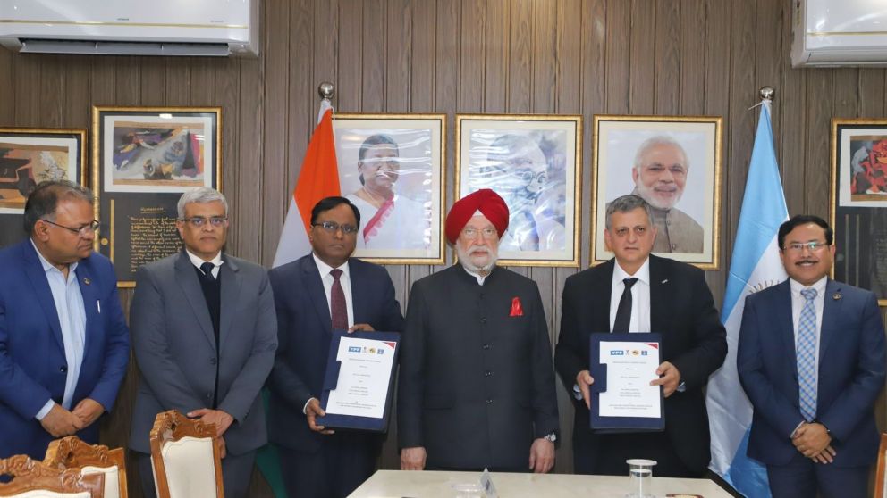 Memorándum de Entendimiento de YPF con empresas indias para la exportación de GNL