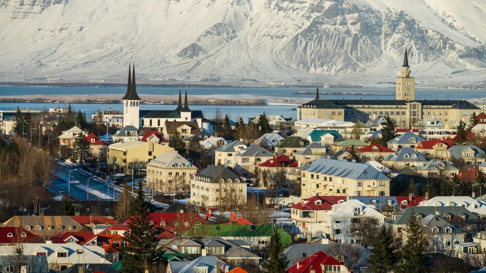 Emigrá a Reikiavik, Islandia