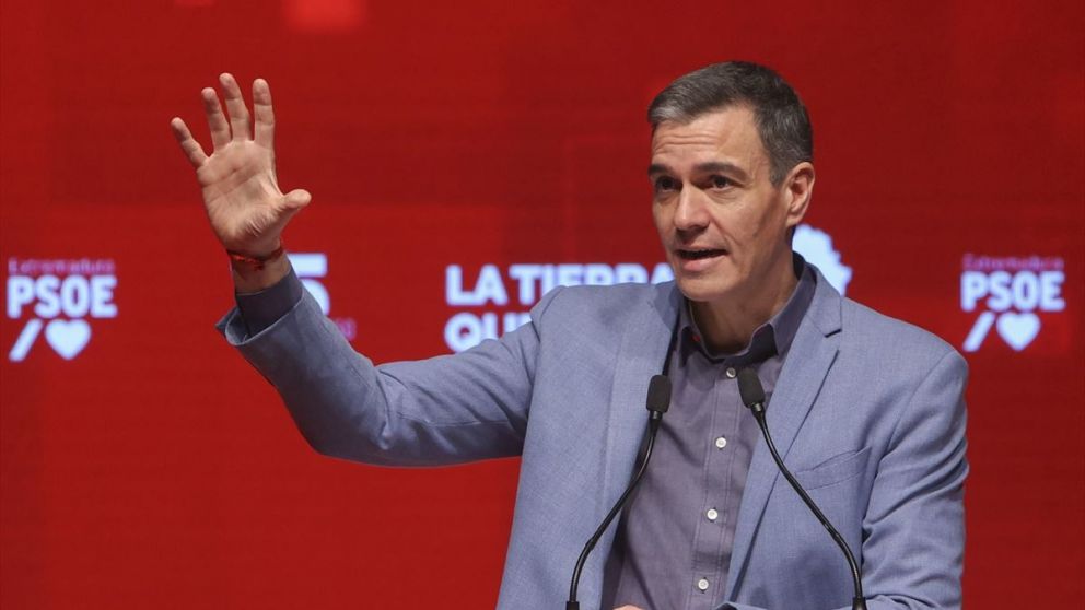 Sánchez le echó la culpa al PP por la crisis inmobiliaria