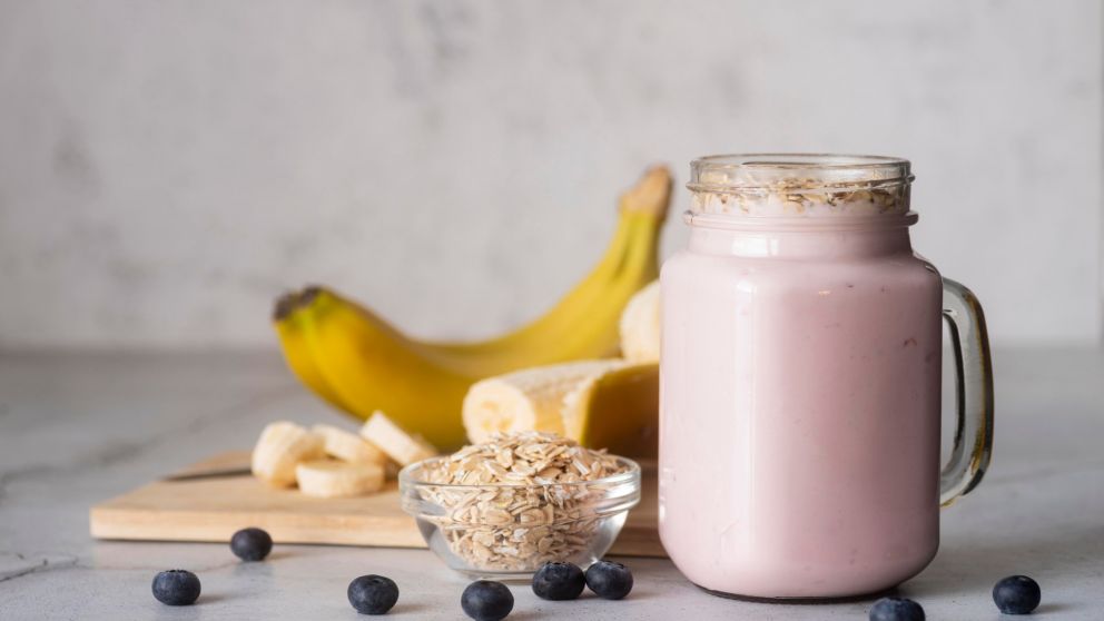 Avena en el smoothie (Freepik)
