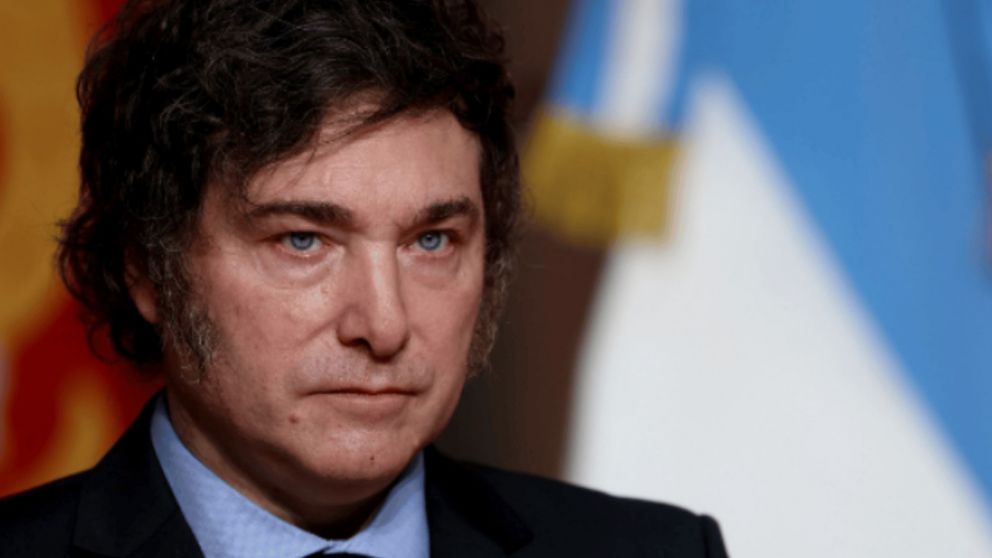 Javier Milei le contestó a Victoria Villarruel en torno a la polémica sobre cuánto gana.