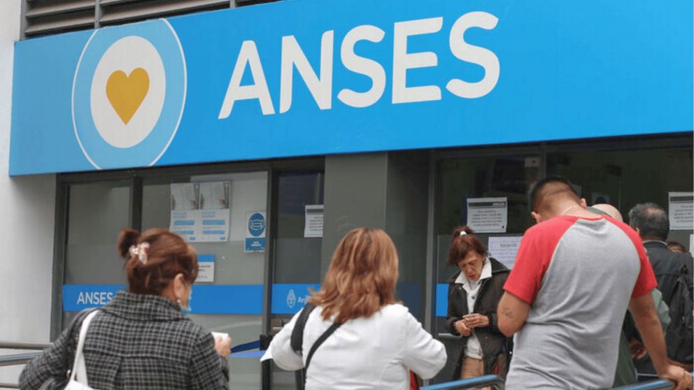 Los jubilados esperan la confirmación del bono de febrero