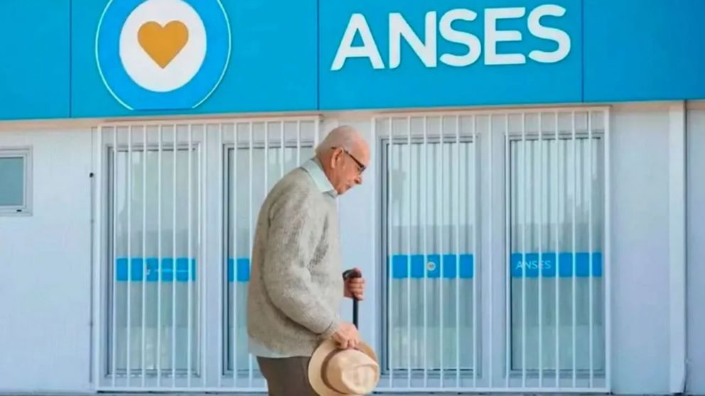 El documento que exige ANSES a los jubilados y pensionados para cobrar en 2025.