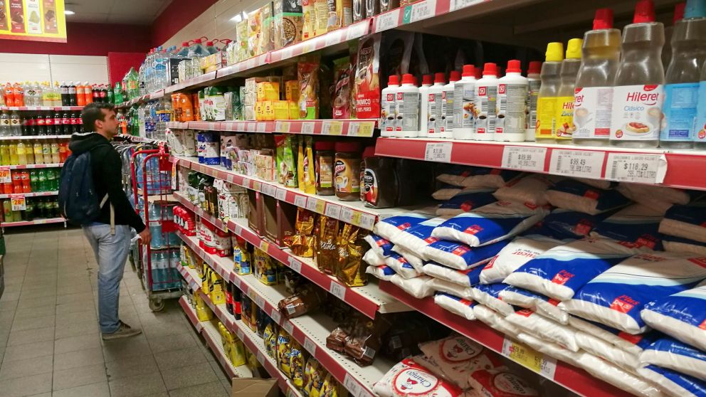 zzzznacp2NOTICIAS ARGENTINAS BAIRES, FEBRERO 26: (ARCHIVO) El consumo en los supermercados cayó 9,7% durante 2019 respecto del año anterior, mientras que en los autoservicios mayoristas la baja alcanzó al 8,4% en la misma comparación, según informó hoy el
