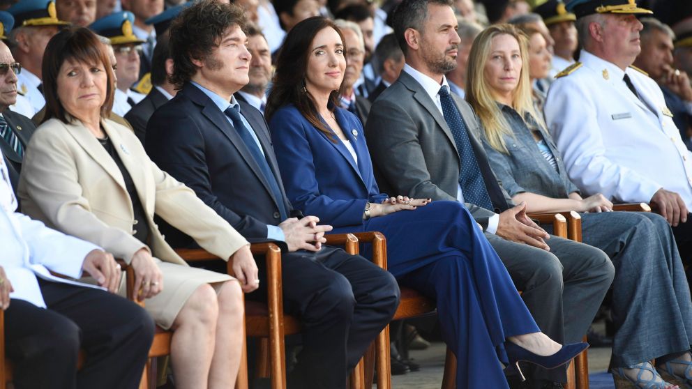 La Vicepresidente de la República Argentina, Víctoria Villarruel, visito la Escuela Comisario General Juan Ángel Pirker, por el 203° aniversario de la Policía Federal, el 1 de Noviembre de 2024, en Buenos Aires; Argentina. (Fotos: Comunicación Senado)
