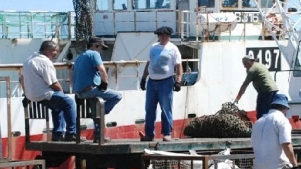 Así da cuenta la estadística oficial de la Secretaría de Agricultura, Ganadería y Pesca de la Nación sobre desembarques del 1 de enero al 10 de diciembre. El primer lugar lo obtuvo Mar del Plata, seguida por los puertos chubutenses de Madryn y Rawson.