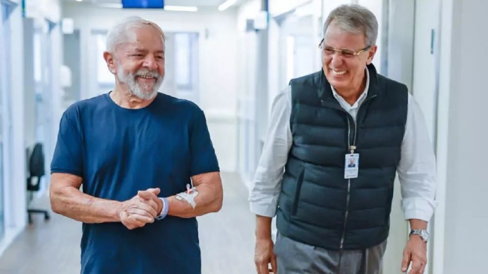 Lula fue internado el martes 10 de diciembre e intervenido de urgencia