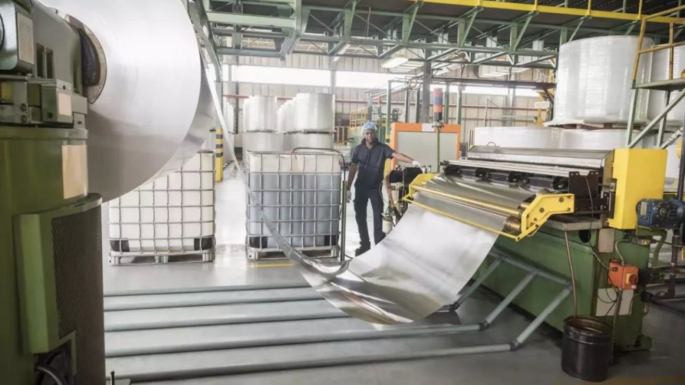 El uso de maquinaria industrial sigue por debajo de 2023: los mejores y peores desempeños