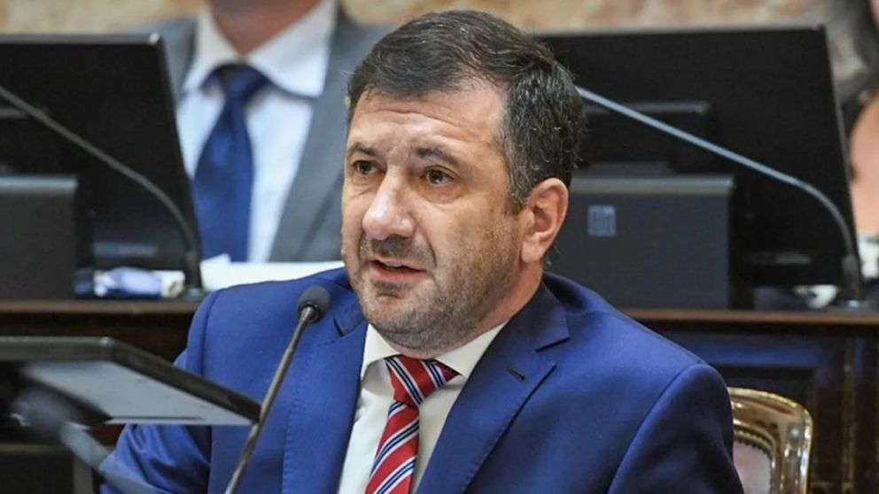 El Senado sesiona para definir si suspende o expulsa a Kueider