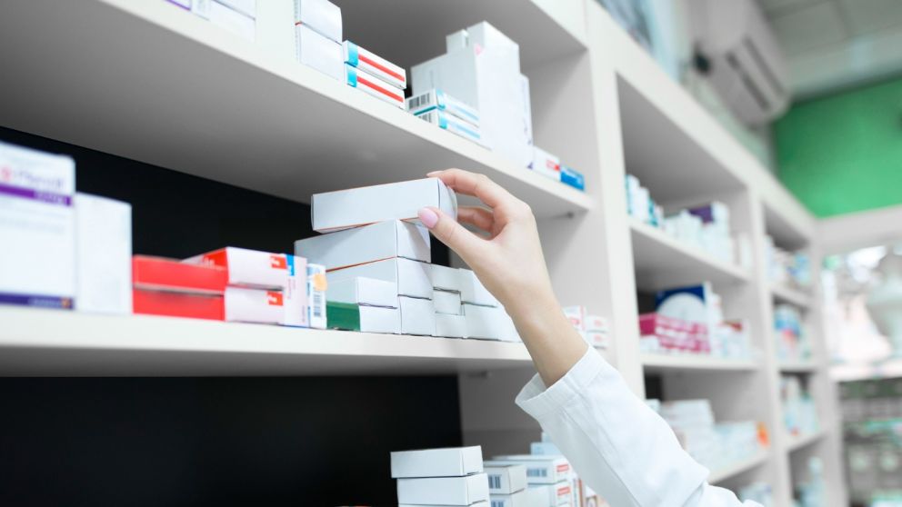 La receta digital de PAMI simplifica el acceso a medicamentos ambulatorios: el médico la carga online y la farmacia la ve en el sistema. Pero hay casos puntuales donde hay que presentar la de papel