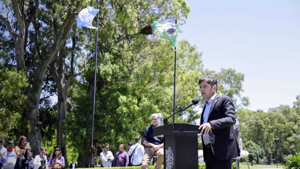 En busca de estrechar lazos con Lula, Kicillof encabezó el acto por el Día de la Amistad argentino brasileña