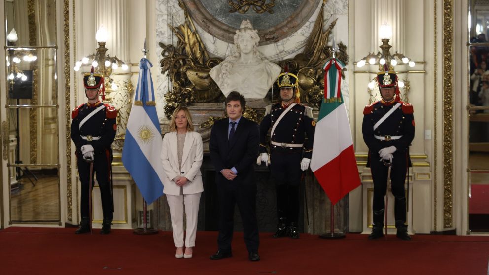 Javier Milei recibió a Giorgia Meloni en Casa Rosada.
