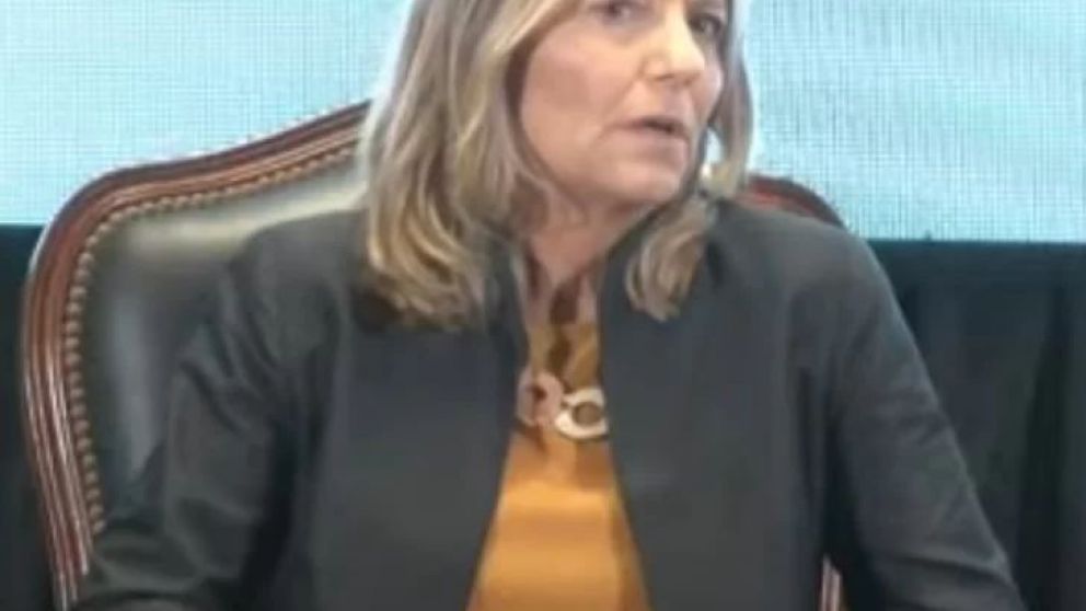 La secretaria de Energía de la Nación abrió el ciclo de charlas previstas en el marco de la onmemoración de los 20 años de trayectoria del Mercado Electrónico de Gas Sociedad Anónima (MEG SA). Habló del Régimen de Incentivo a las Grandes Inversiones (RIG