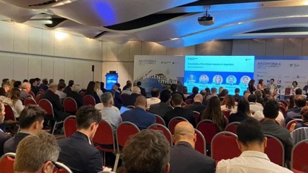 En el marco de este encuentro, que se realizará el 20 y 21 de noviembre, los asistentes podrán participar de una ceremonia única para reconocer a los innovadores, líderes y proyectos transformadores que están definiendo el futuro del sector del litio.