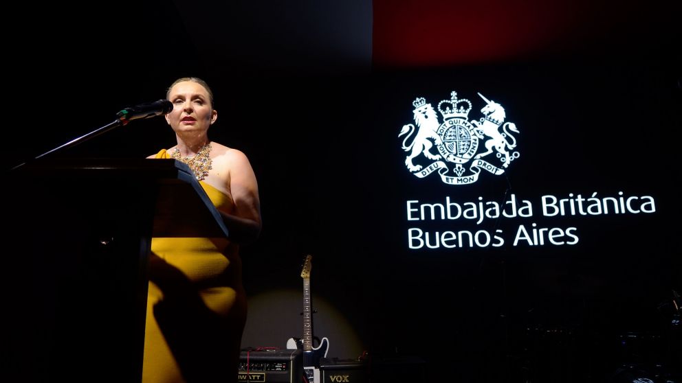 La embajadora Hayes en la recepci�n por el natalicio del Rey