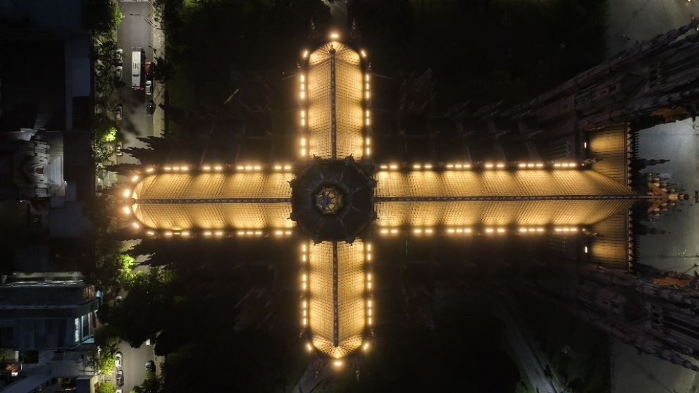 La Catedral se llena de luz y su campanario de música otra vez