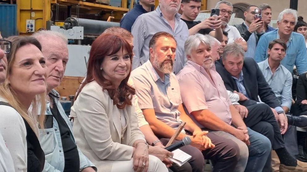 Cristina aseguró que el modelo de Milei es "como un yogurt: todos sabemos que se vence"