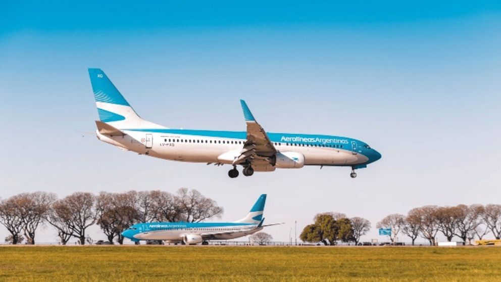 El Gobierno, cada vez más cerca de privatizar Aerolíneas Argentinas