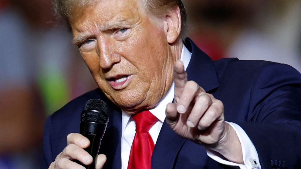 Trump no pierde la oportunidad para atacar a su contrincante