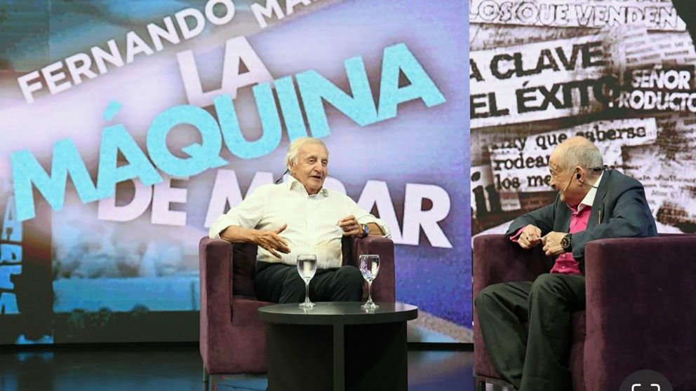 Fernando Marín con Chiche Gelblung, en Crónica: todo sobre el lanzamiento de "La Máquina de Mirar"