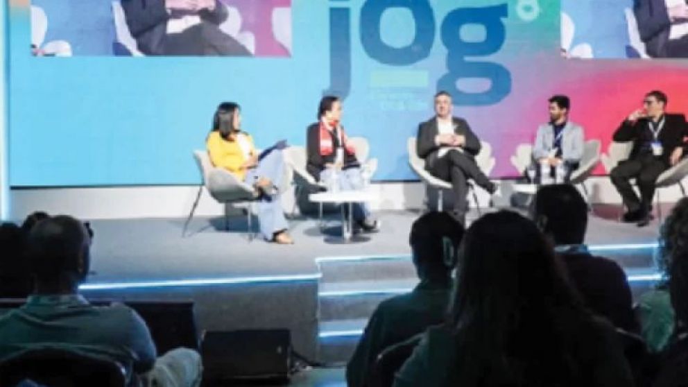  Las compa��as promocionaron la formaci�n de mano de obra especializada, que se trata de una ventaja comparativa imprescindible a la hora de competir por inversiones. Por qu� la falta de profesionales puede ser un freno a la producci�n. Qu� dicen las empr