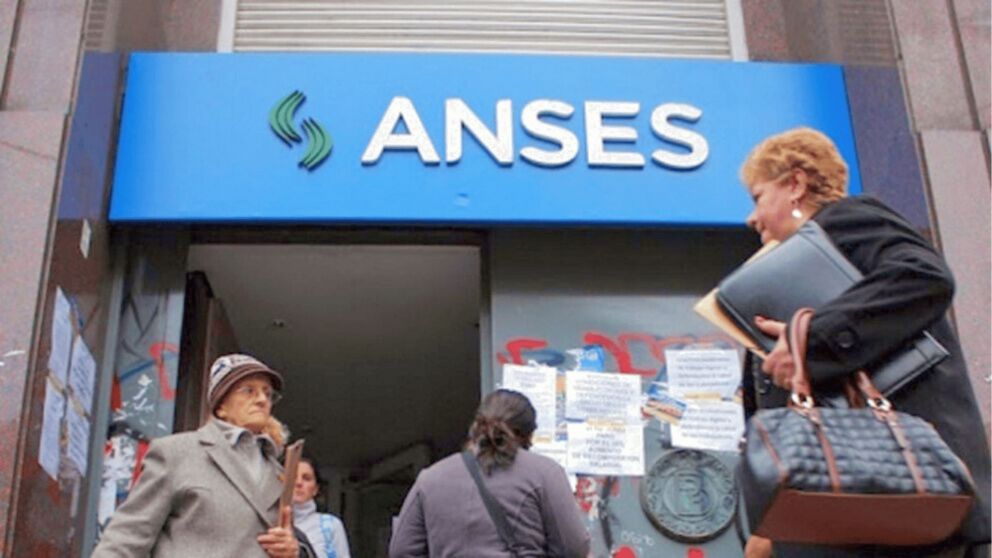 En noviembre 2024, jubilados de ANSES recibirán un bono extra de $50.000 (Imagen ilustrativa).