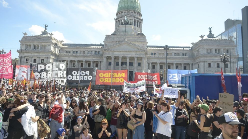 Nuevas medidas de fuerza de las universidades: este viernes cortan calles en el Obelisco