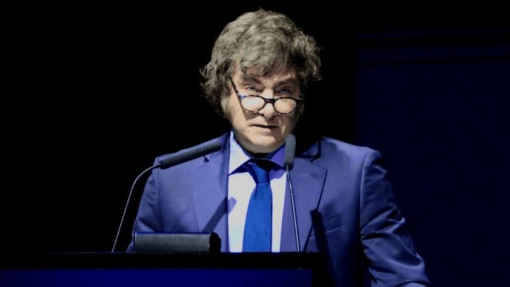 Javier Milei inicia el camino hacia las privatizaciones