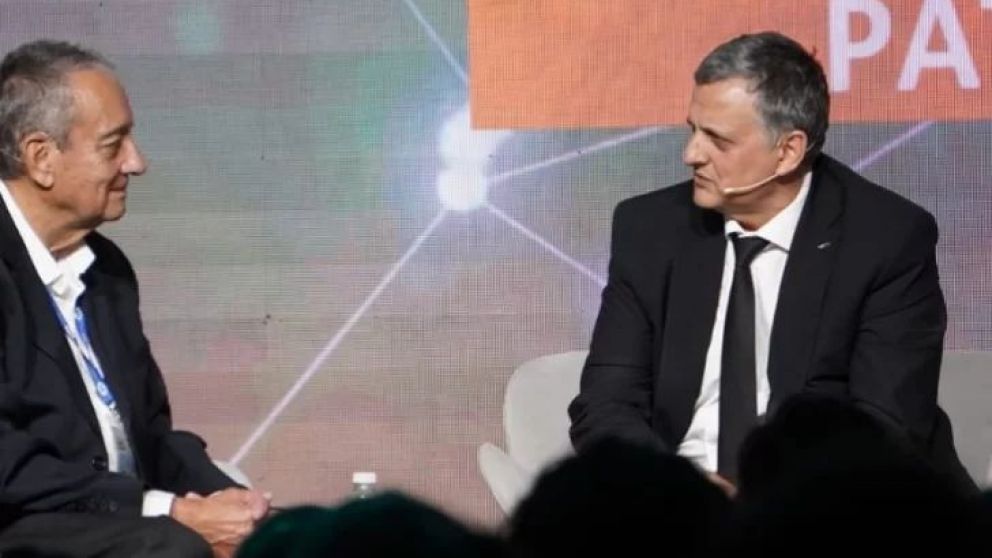 Así lo indicó Horacio Marín, presidente y CEO de YPF Sociedad Anónima, en la conferencia de CEO'S realizada en el marco de la AOG que se hace en Neuquén. "Vamos a hacer un acuerdo con Chile y vamos a exportar a Chile", afirmó.