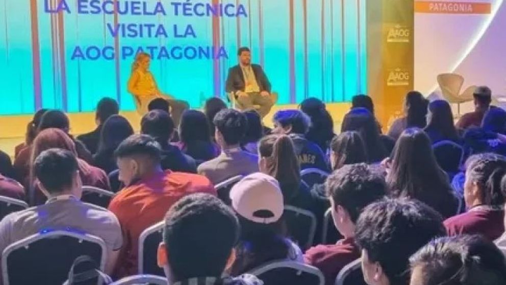 El evento energético prepara una serie de charlas destinadas a todo el público. "Escuela Técnica del IAPG: Educación disruptiva en la industria del petróleo"; "Transformación digital en la industria energética: Innovación y eficiencia para el futuro", ot