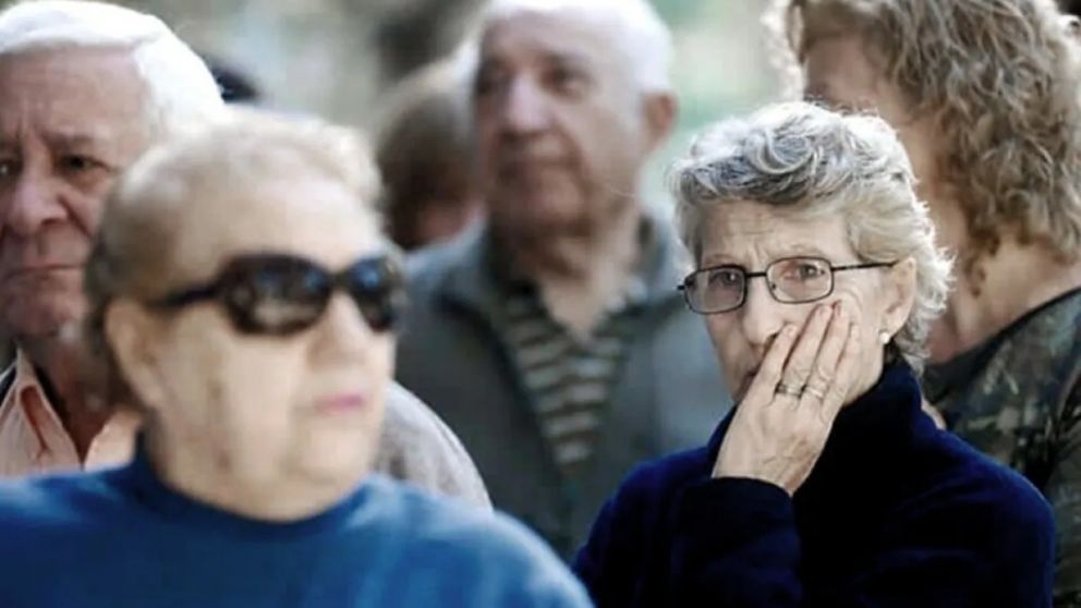 El plus se sumaría al Bono de refuerzo del Gobierno.