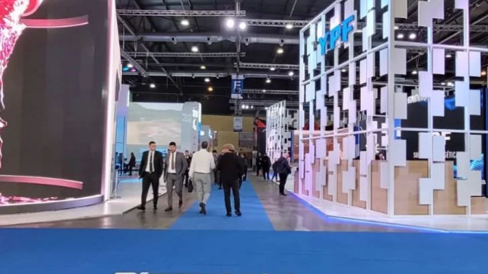 El evento energético prepara una serie de charlas destinadas a todo el público. "Escuela Técnica del IAPG: Educación disruptiva en la industria del petróleo"; "Transformación digital en la industria energética: Innovación y eficiencia para el futuro", o