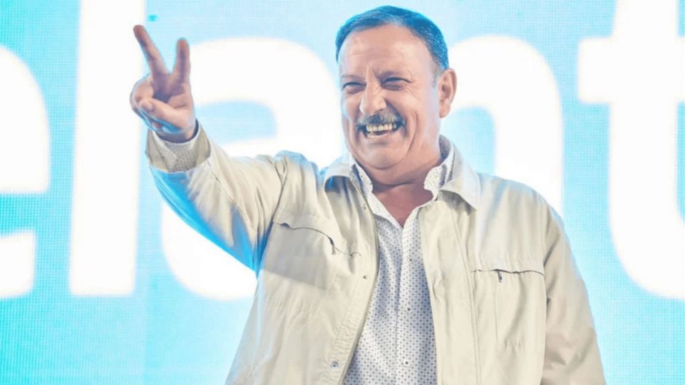 Antes de la medianoche, el gobernador Ricardo Quintela dio a conocer la lista con la que competira contra Cristina Kirchner en las elecciones del PJ (Archivo).