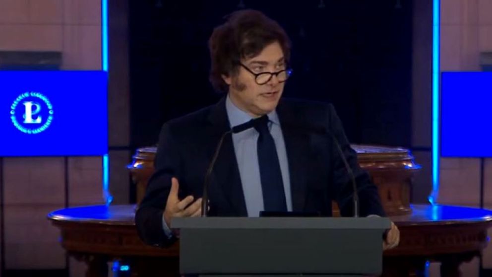 En la inauguración del Palacio Libertad, Javier Milei cargó contra la oposición por el debate sobre los fondos universitarios.