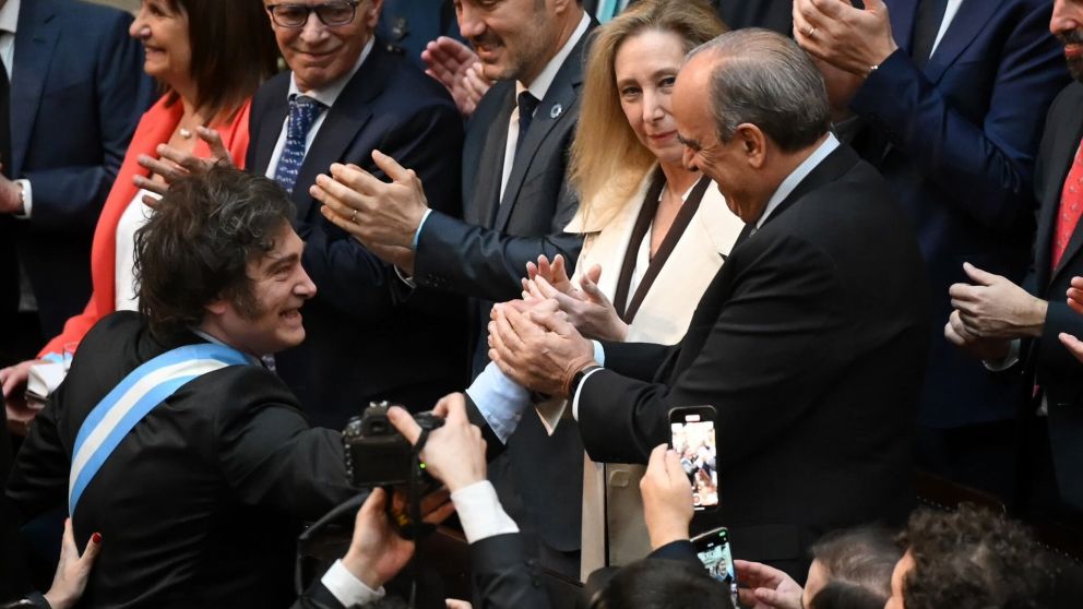Presupuesto 2025: con Francos en frente, encaran las negociaciones con el Congreso