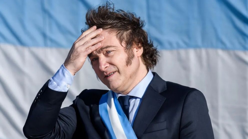 La pobreza, la persecución a periodistas y las políticas de género fueron algunas de las aristas que se le reclamó a Milei