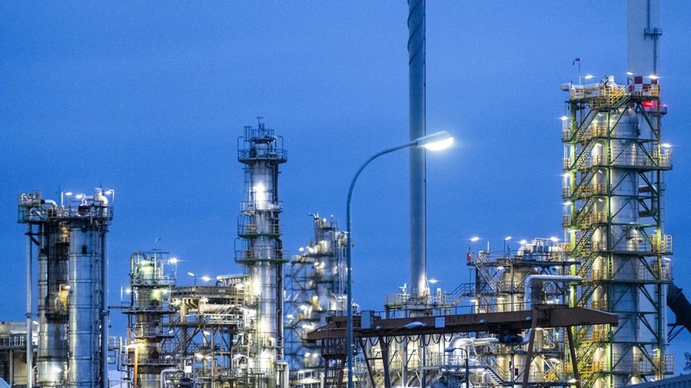 La menor producción mundial impactará en la demanda petrolera